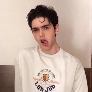 Meet your Posher, Anton